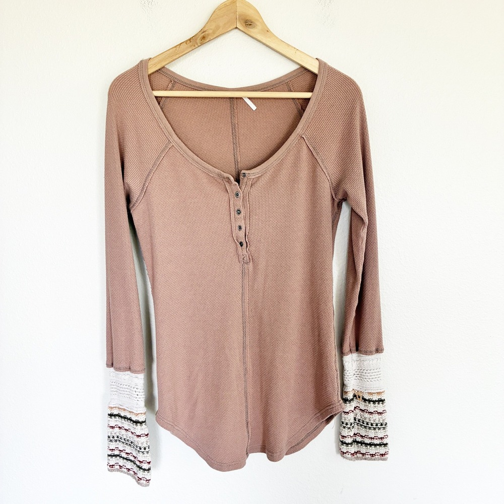 Free People Alpine Cuff Thermal Henley Womens L Mauve Waffle Knit Boho Apres Ski